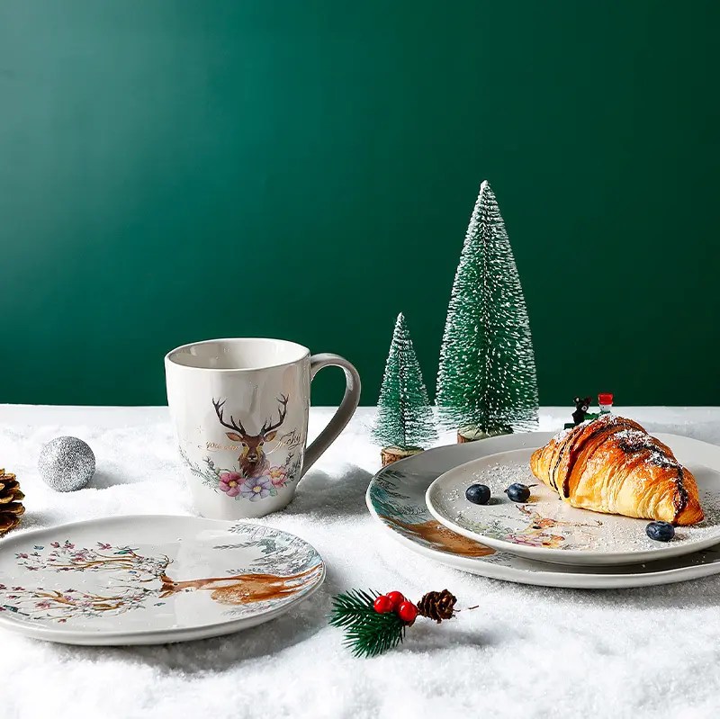 China 2022 China New Design White Ceramic Mugs 2021 Christmas