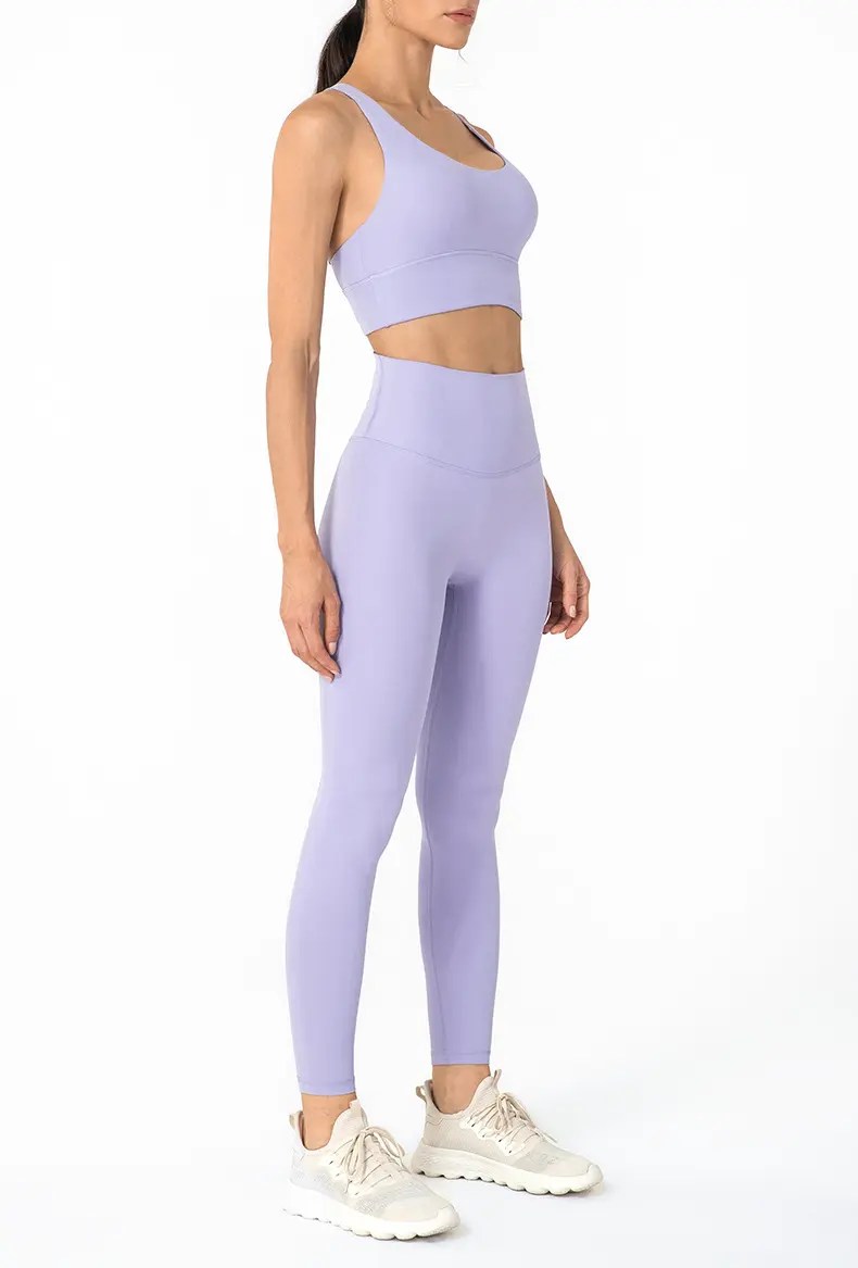 China OEM Factory for Velour Tracksuit cross back sports bra women