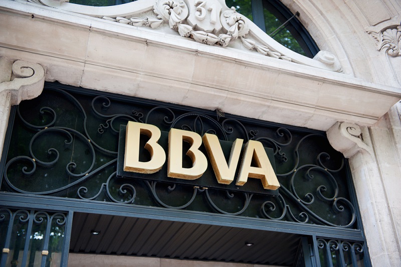 Birmingham's BBVA Compass Bank Will Pay You to Open a Checking Account