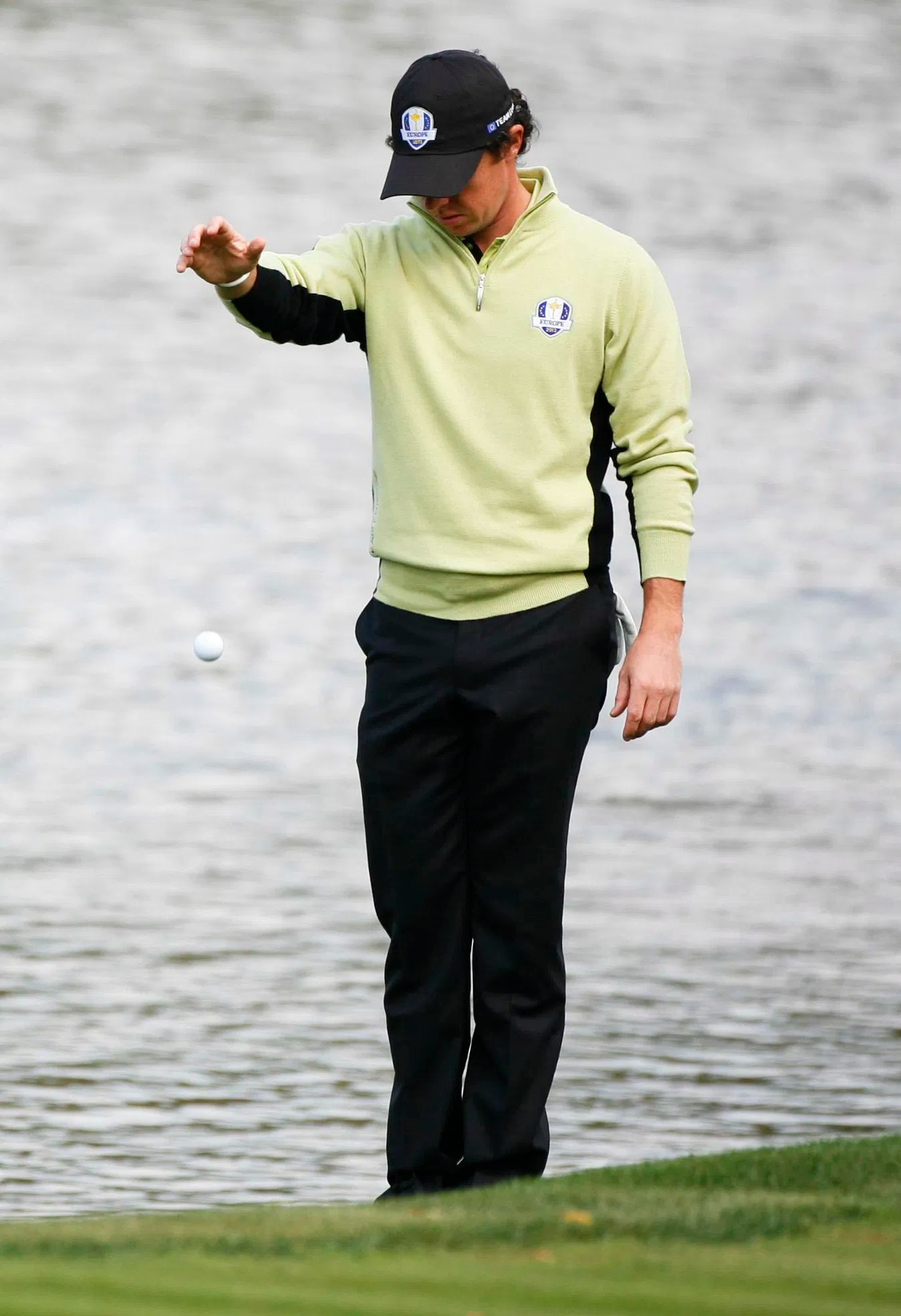 Golf Rule 26 Water hazards (including lateral water hazards) GolfMagic