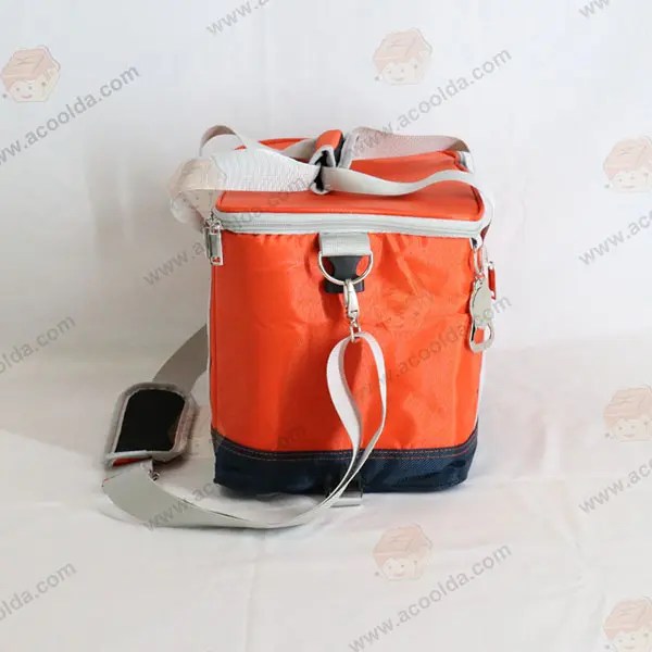 China Factory Promotional Cool Carry Cooler Bag Custom Outdoor Large capacity 600D Waterproof