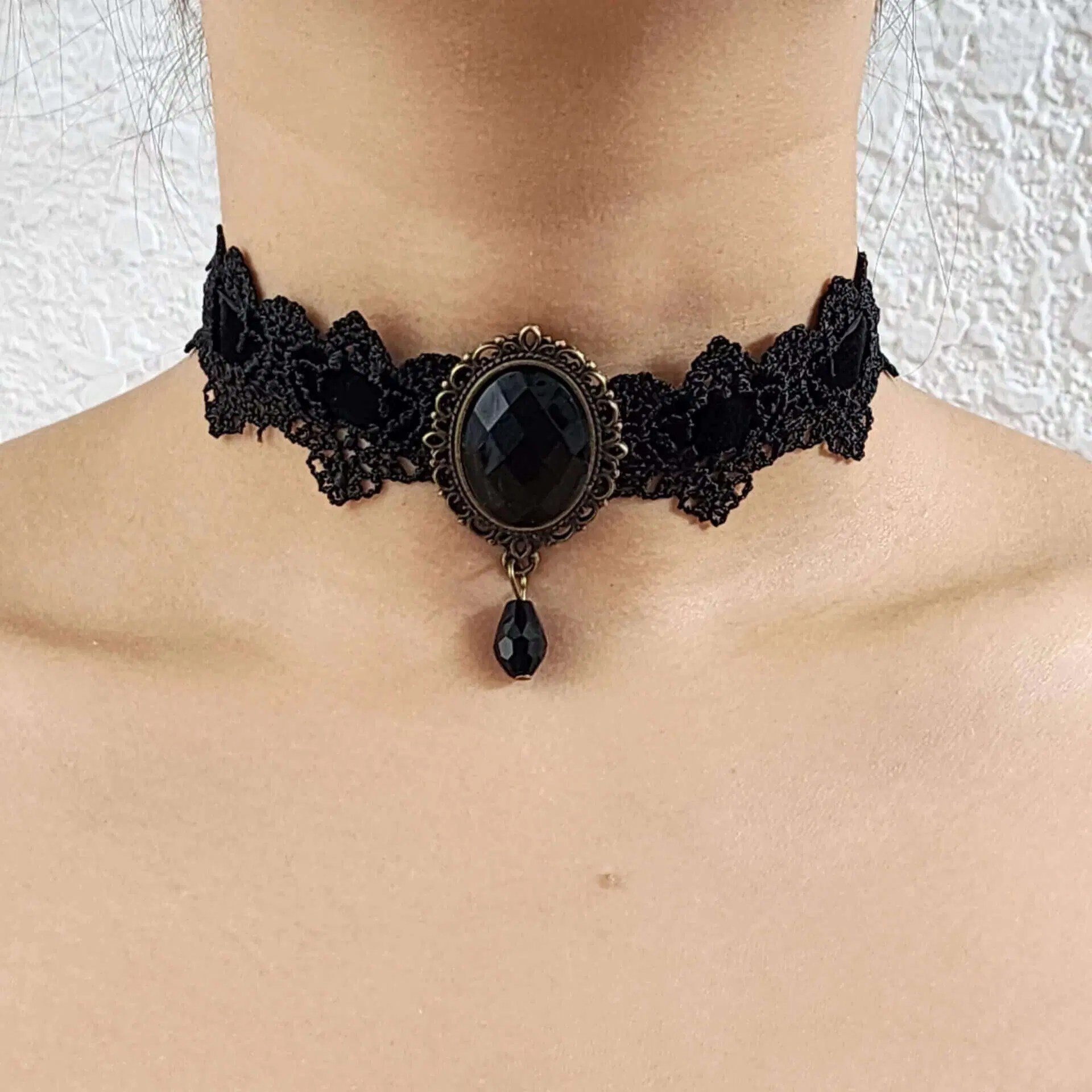 Classic Essentials Goth Choker