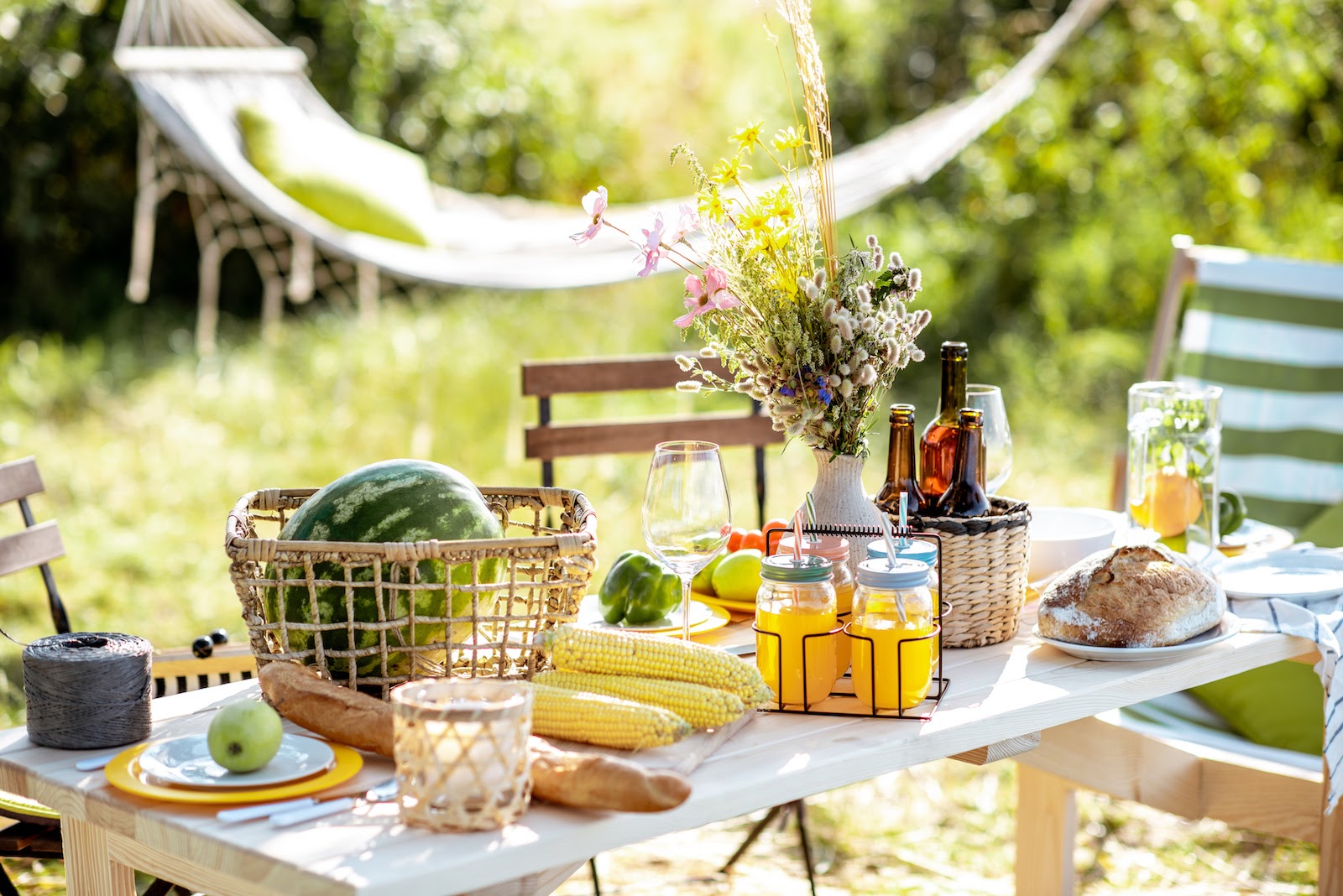 Backyard Picnic Ideas That Go Way Beyond Gingham STATIONERS