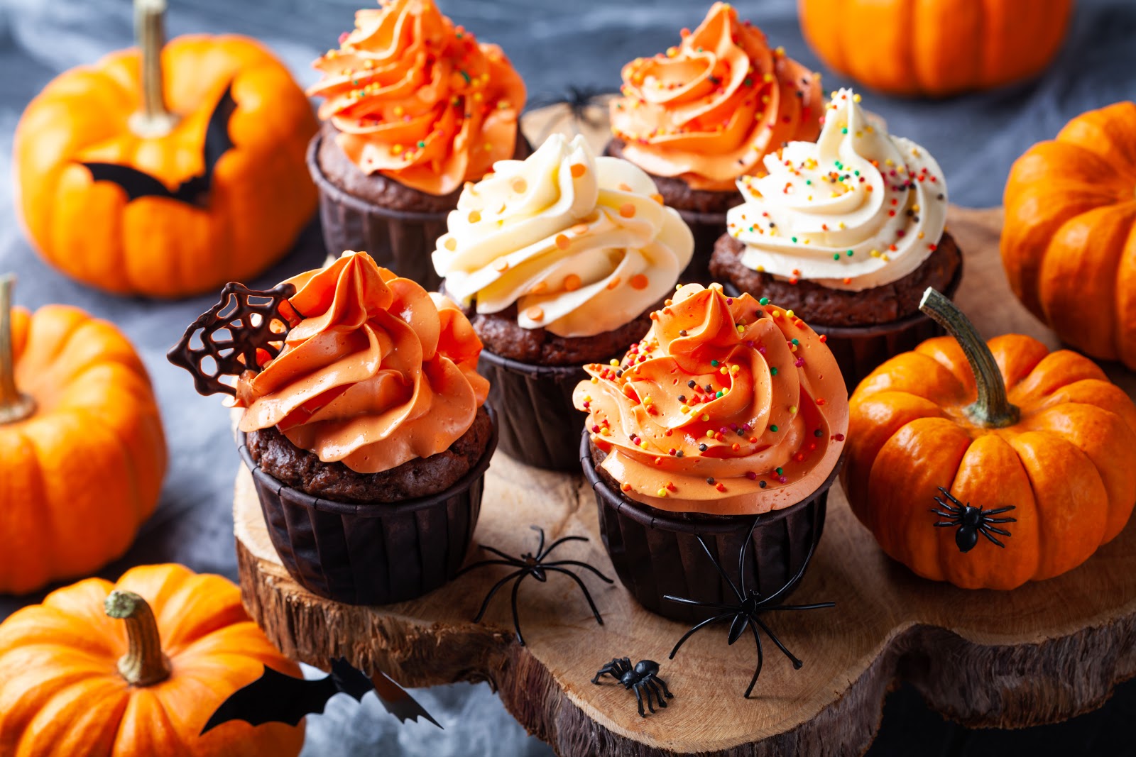 36 Hauntingly Good Halloween Party Ideas for Any Budget STATIONERS