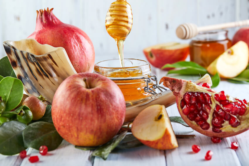 Rosh Hashanah Greeting Ideas and Invites for Your Celebration