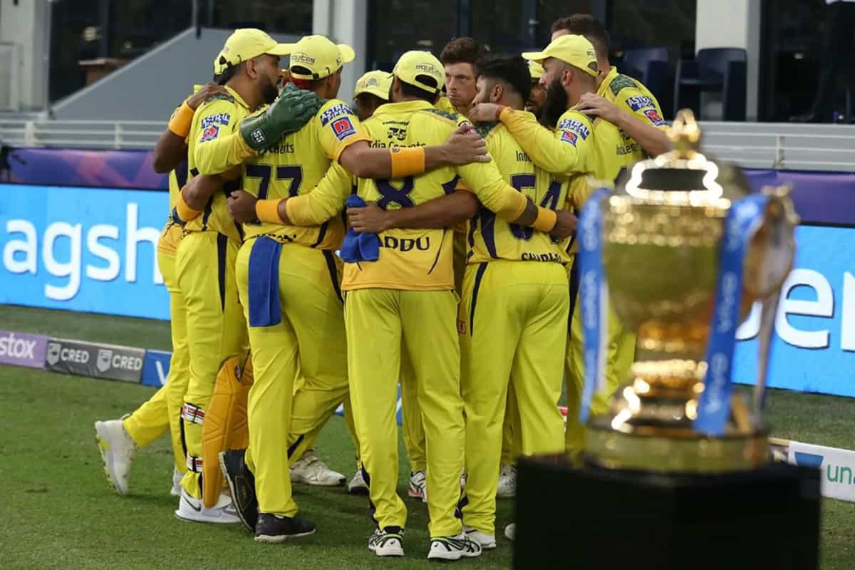 MS Dhoni’s Chennai Super Kings lift IPL trophy for 4th time