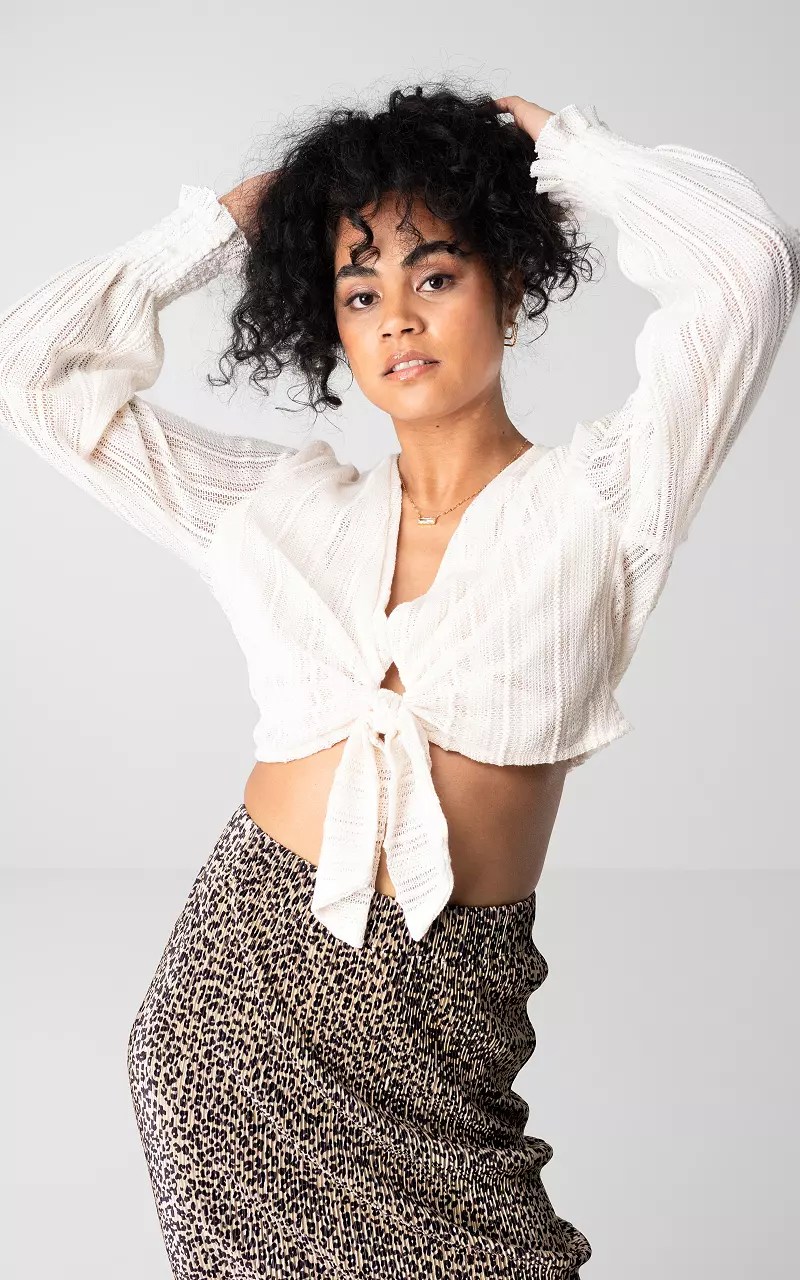 Crop Top mit VAusschnitt Creme Guts & Gusto
