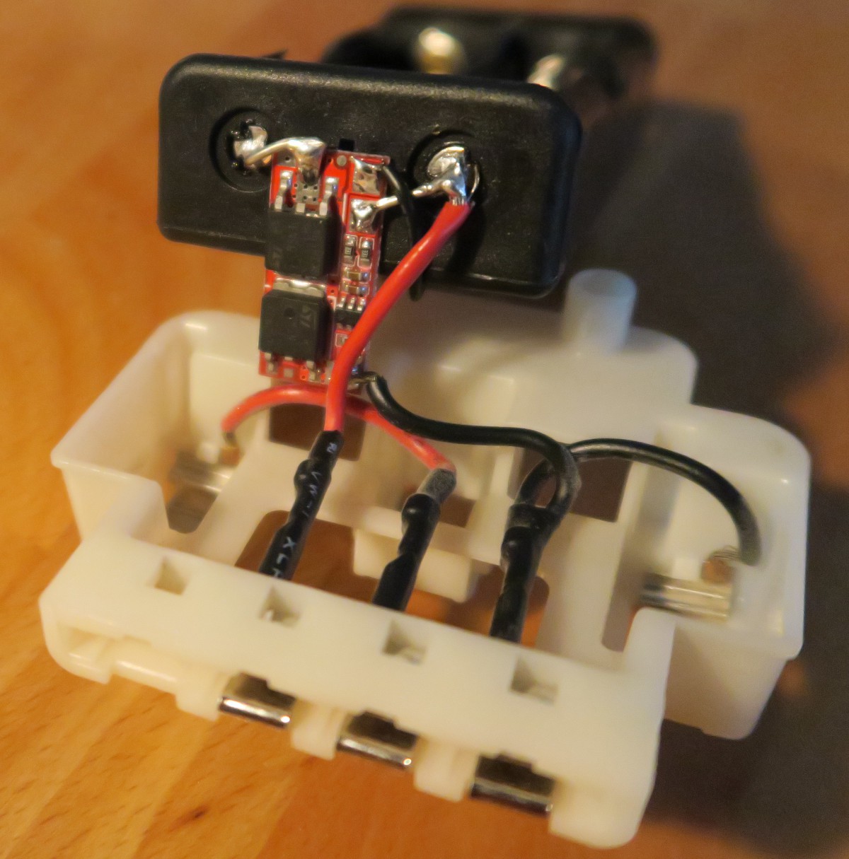 Black & Decker - Dust Buster: battery replacement | Hackaday.io