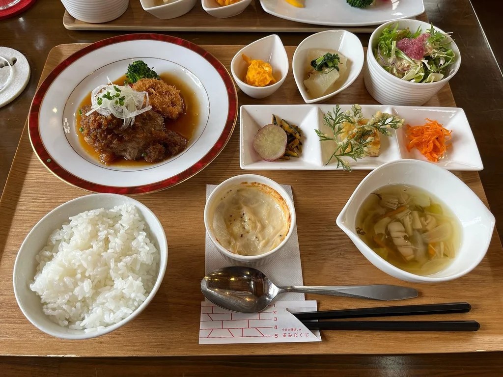 オークヒルビュー（OAK HILL VIEW） HAMONI