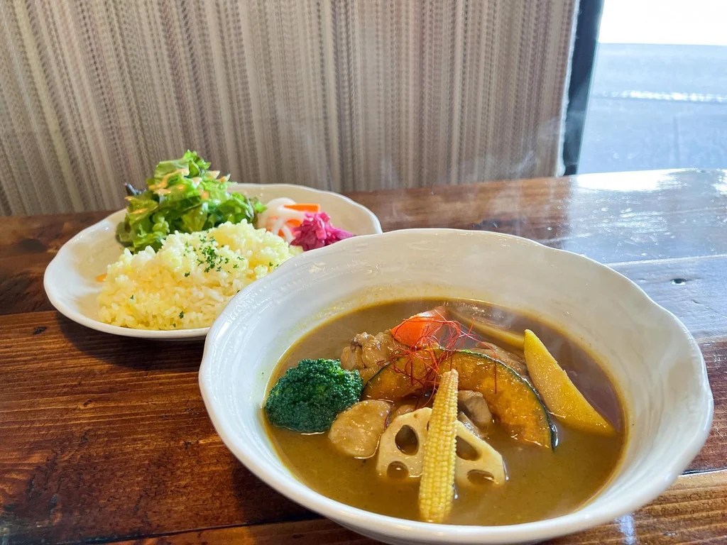 CURRY HOUSE シナモンの木 HAMONI