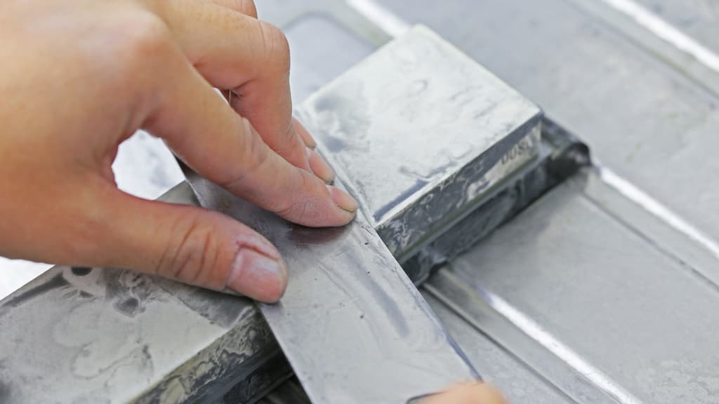 Why and How to Hone a Knife? HDMD Knives Blog