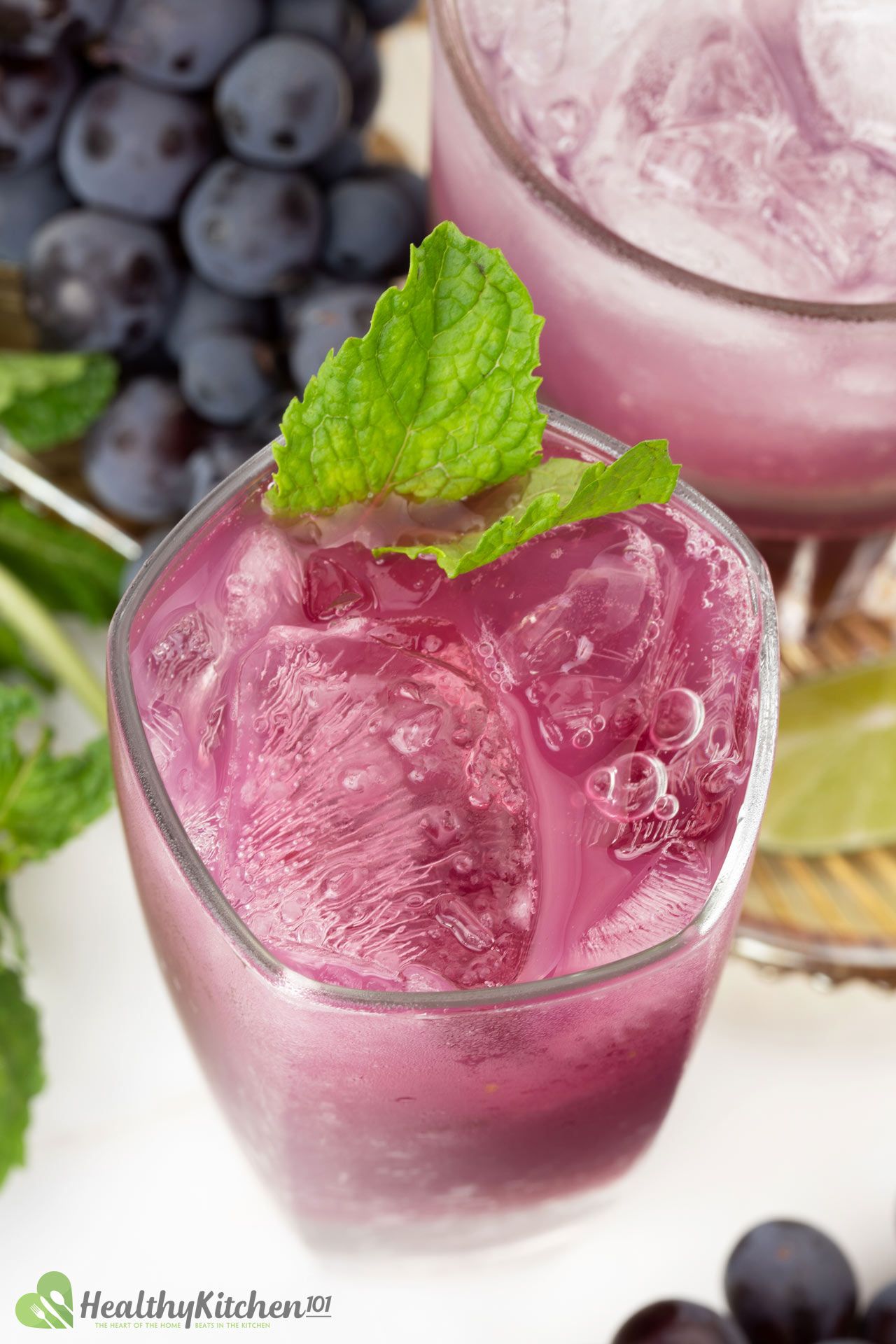 Vodka and Grape Juice Recipe Making Golf Club's Cocktail at Home