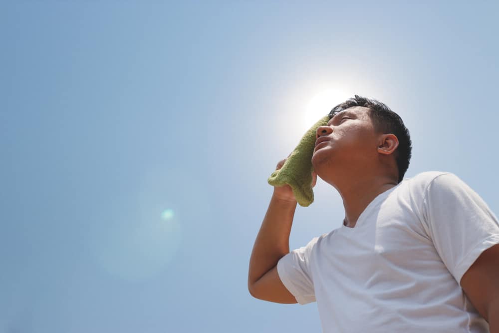 Heat Stroke First Aid Steps That Everyone Needs To Know Hello Doctor