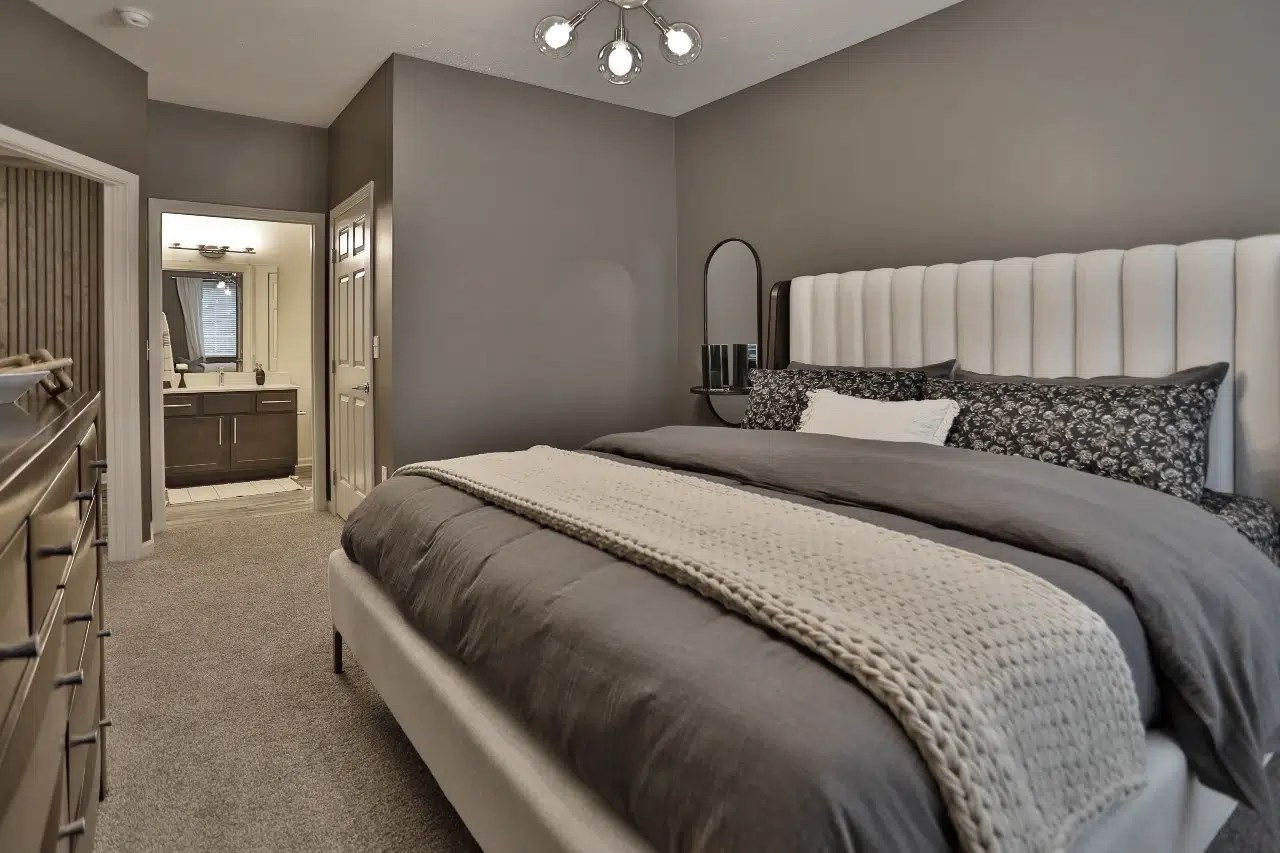 Luxury Townhomes & Apartments in Fishers, IN