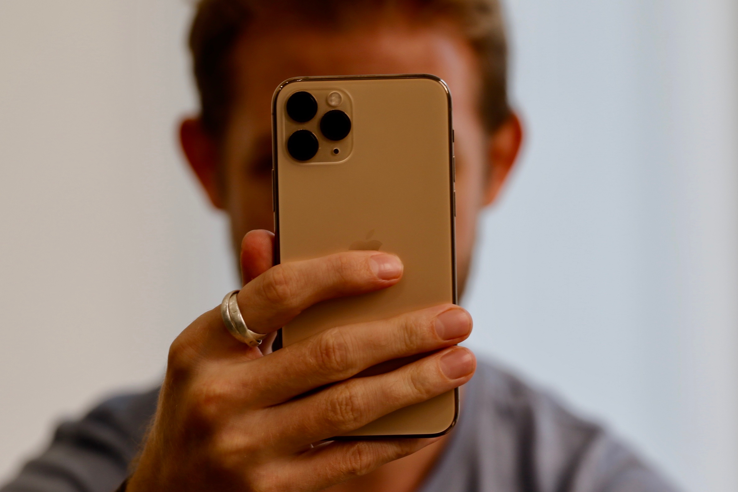 Apple iPhone 12 Release Date, Camera Specs 64MP Lens