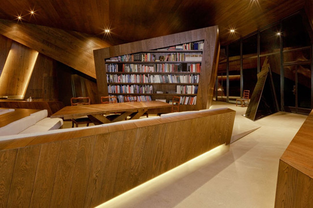 18.36.54 House Structurally Awesome