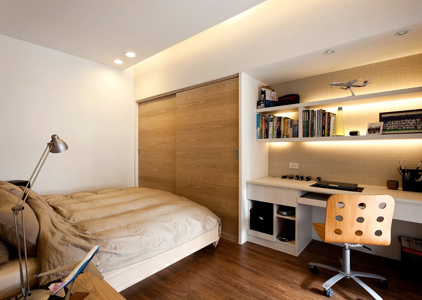 Compact bedroom design Interior Design Ideas