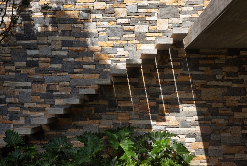 Exterior floating staircase Interior Design Ideas