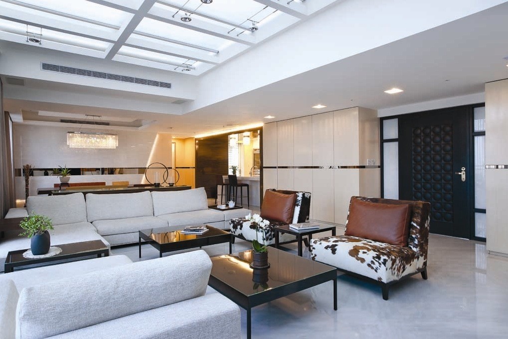 Modern sitting room layout Interior Design Ideas