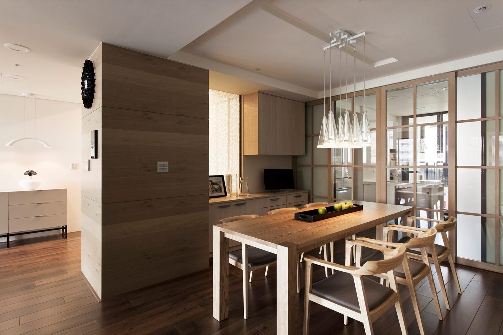 Apartment With A Retractable Interior Wall