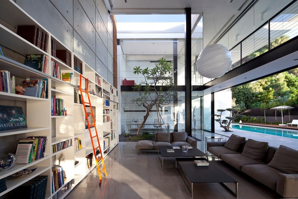 Contemporary Bauhaus Style Home In Haifa