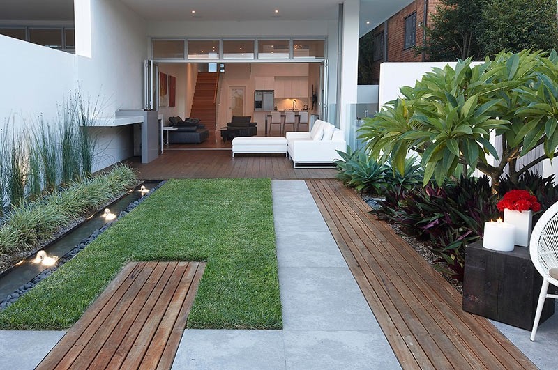  small lawn landscapeInterior Design Ideas.