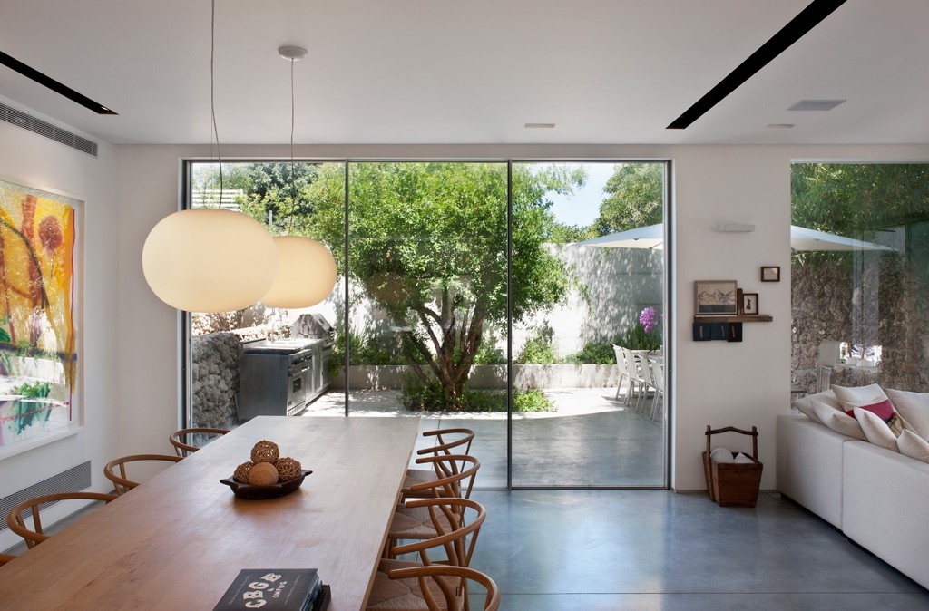 Tastefully Decorated Modern Style Villas Close To Nature