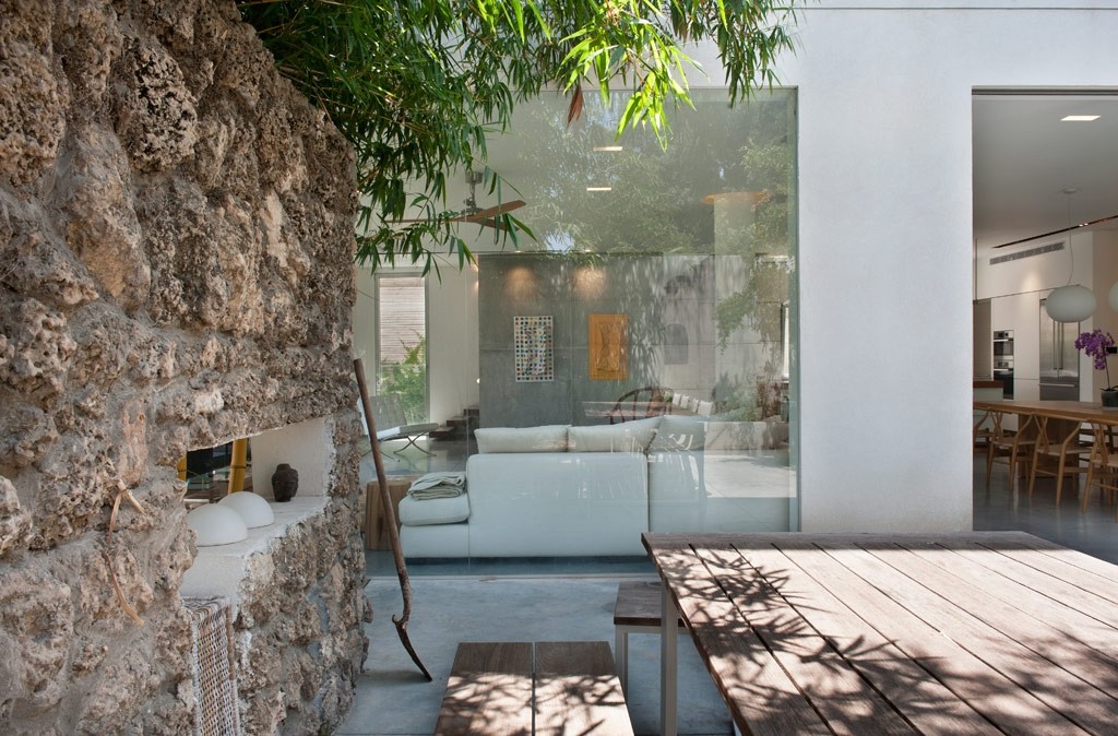 Tastefully Decorated Modern Style Villas Close To Nature