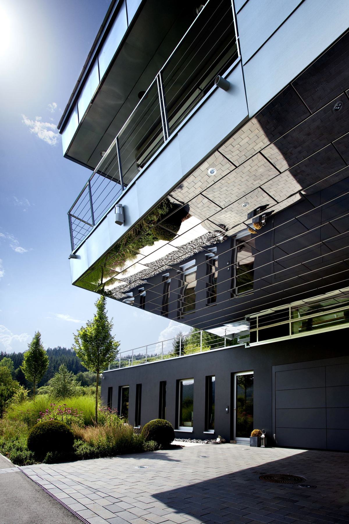 An Engineer's Incredible HighTech Dream Home