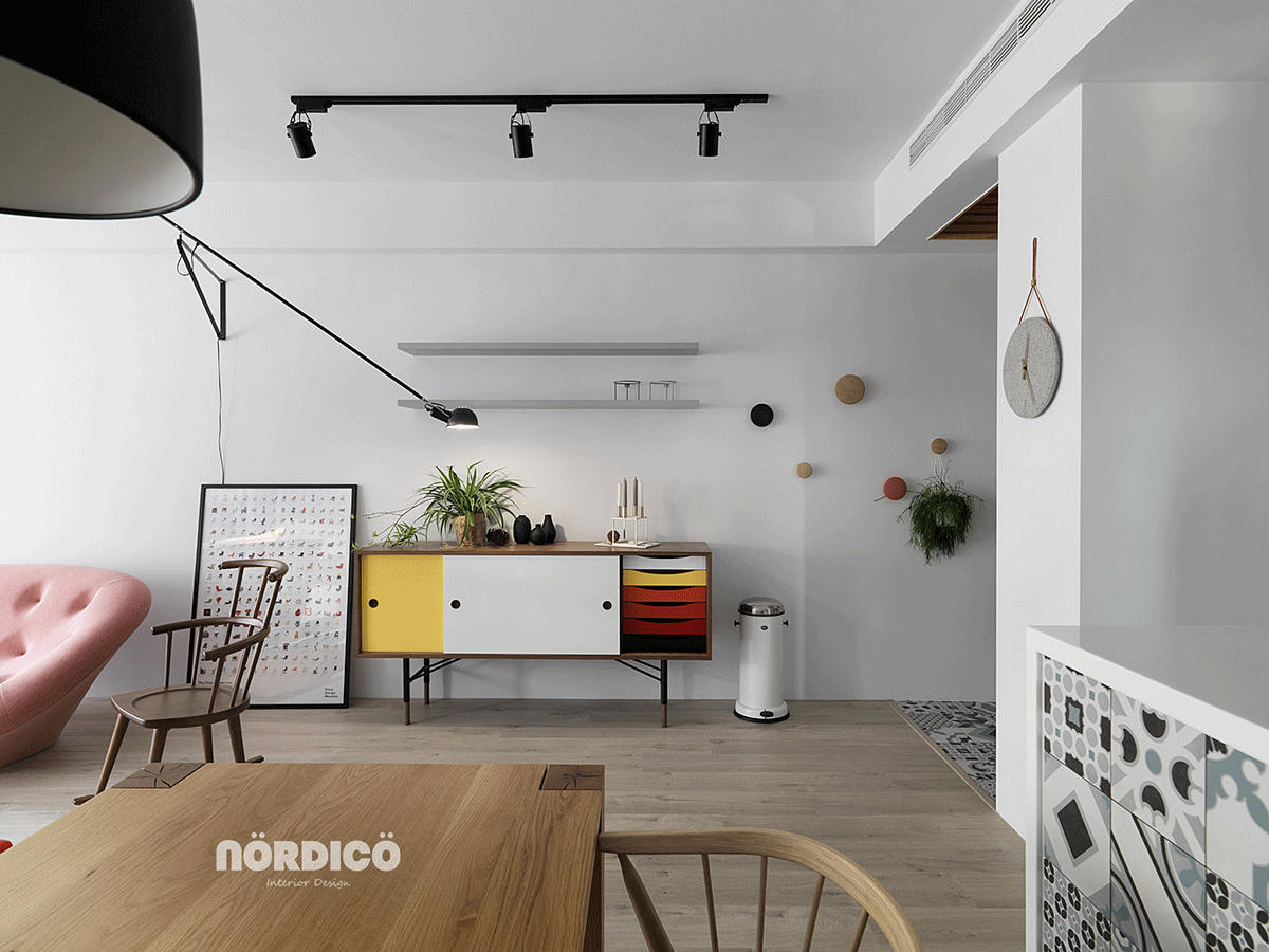 A Colorful Modern Home Designed with Usability in Mind