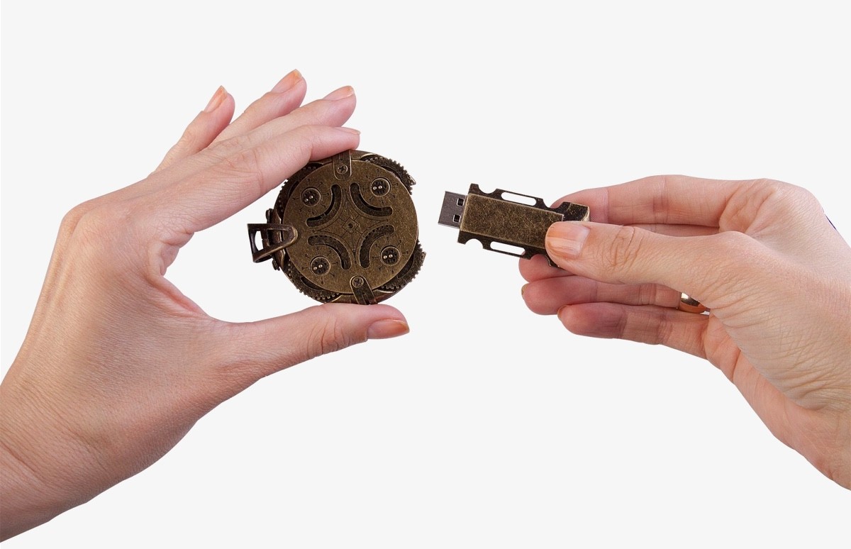 Product Of The Week A Beautiful, Mechanically Locked USB