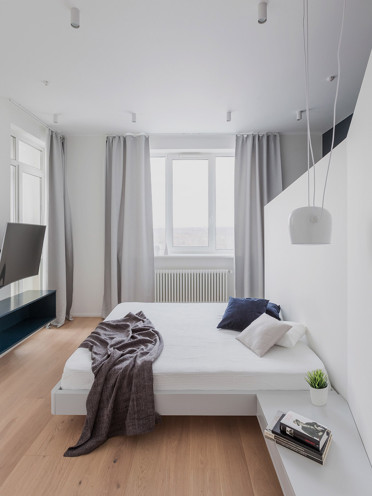 An Apartment With A Complex Geometry