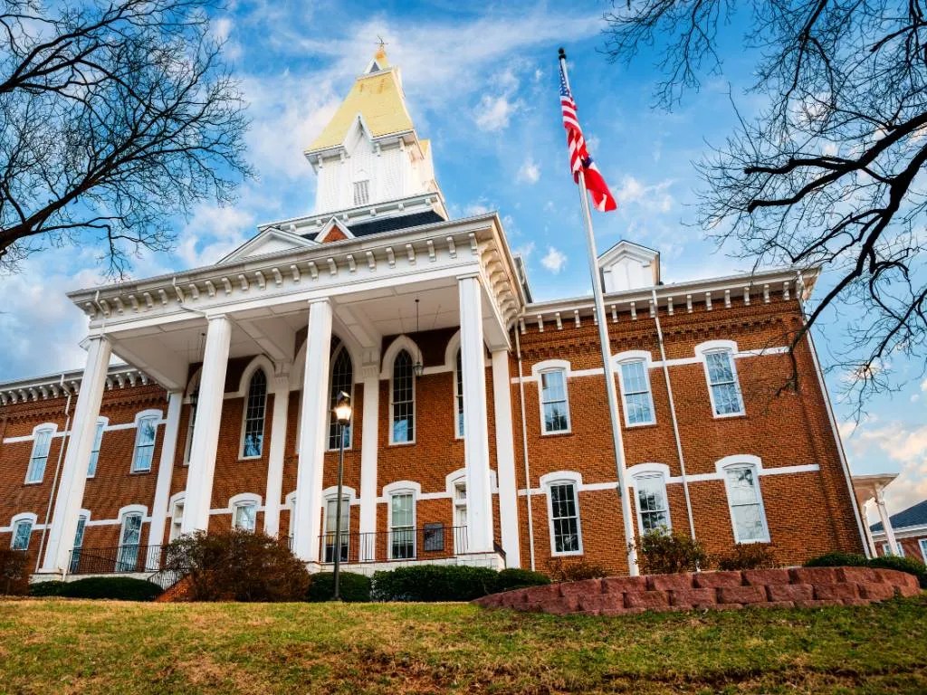 10 Things to Know Before Moving to Dahlonega, GA 2024