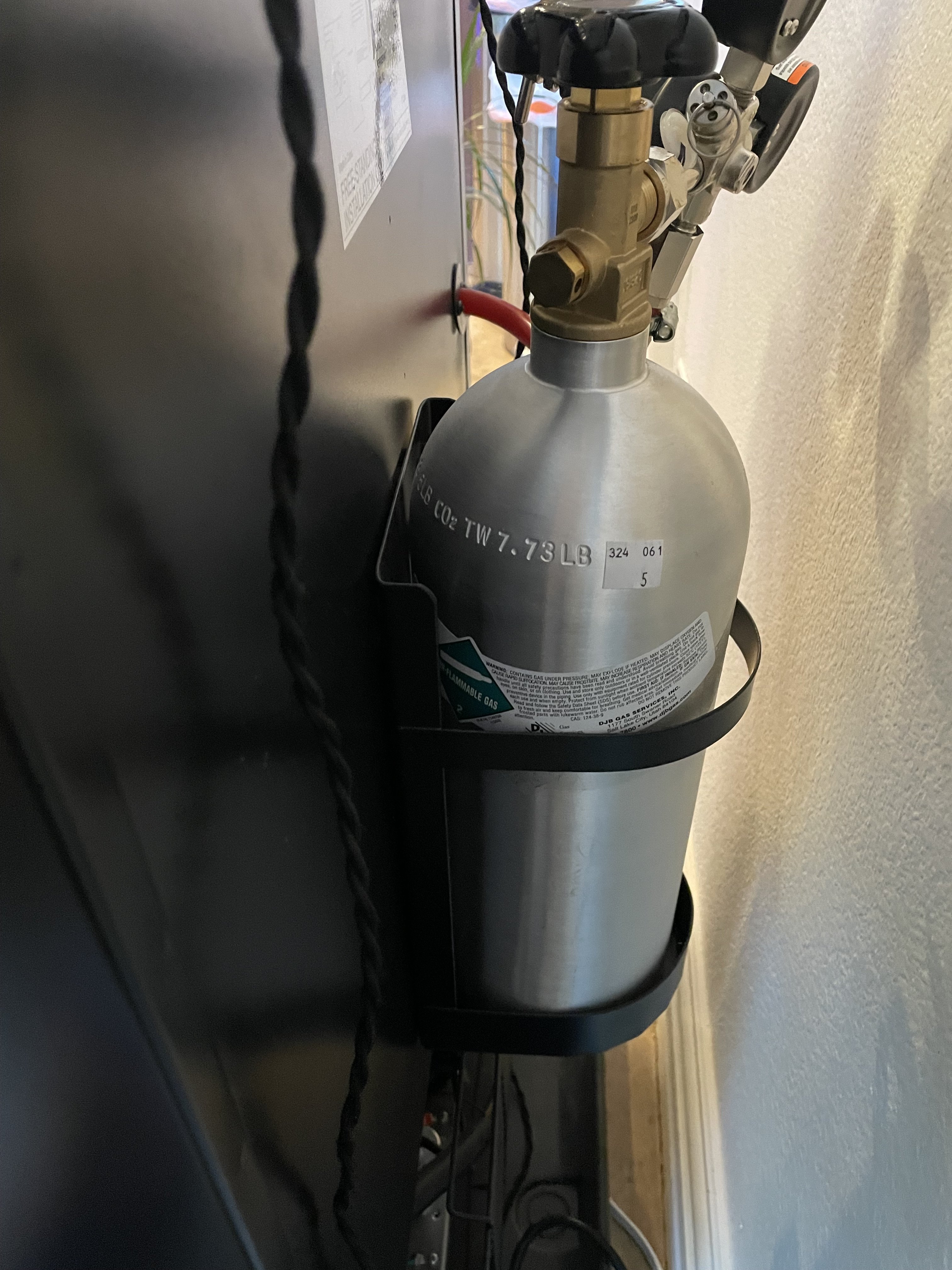 How Many Corny Kegs Should a CO2 Tank Carbonate? Homebrew Talk Beer