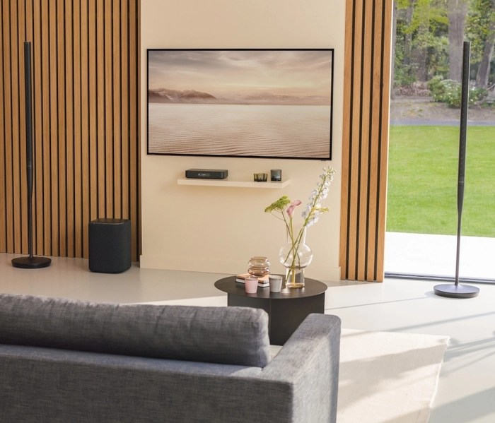 Harman Kardon Radiance 2400 Wireless Audio System Released