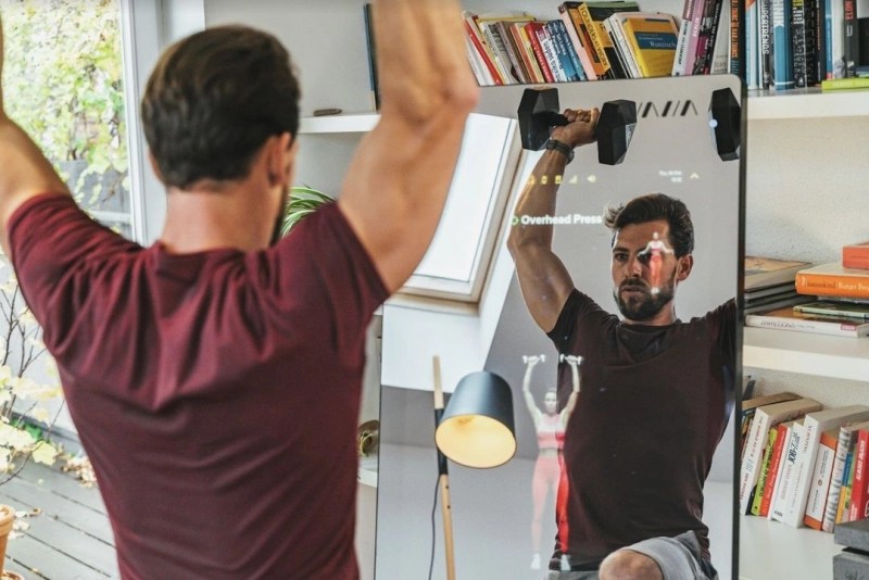 VAHA Interactive Mirror Doubles as Your Personal Physical Trainer