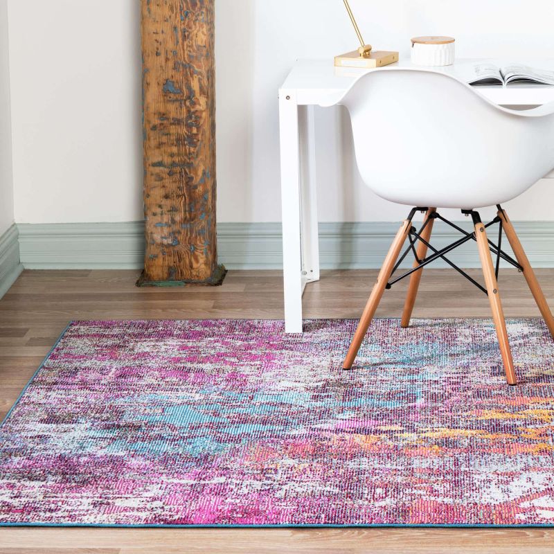 Pros and Cons of Having a Carpet in the Kitchen