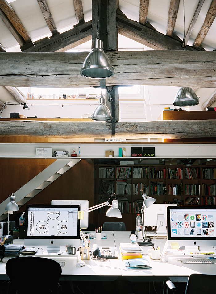 30 Cozy Attic Home Office Design Ideas