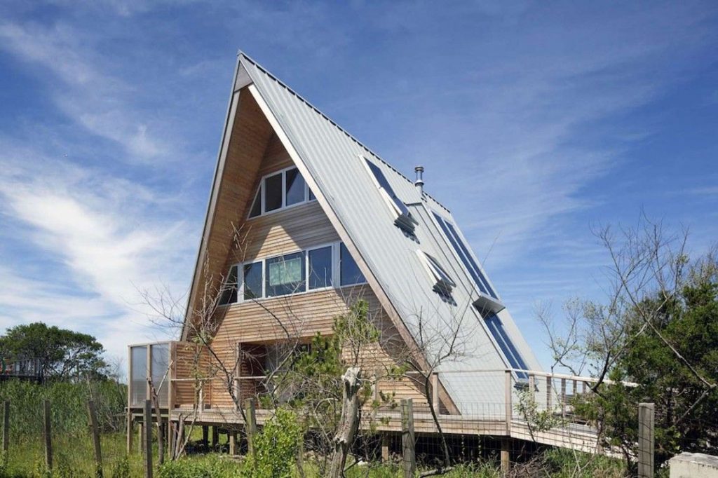 AFrame Beach House Reinvents An Iconic 1960s Design