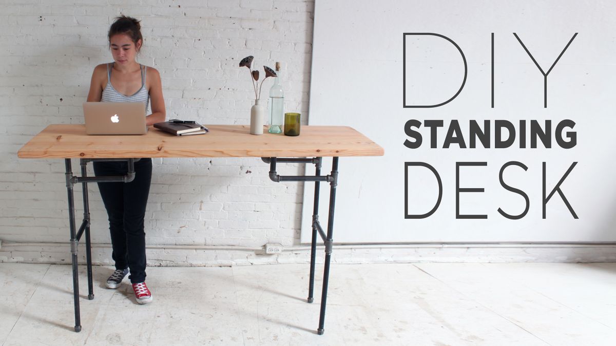 DIY Standing Desk From Galvanized Pipes