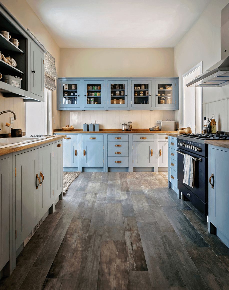 40 Elements To Utilize When Creating A Farmhouse Kitchen