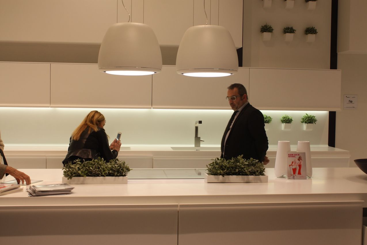 Solid Surface Countertops an Easy Care Kitchen Option