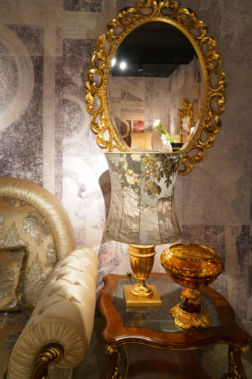 Details Make the Difference in Baroque, Rococo Style Furniture