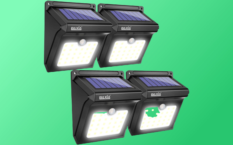 How To Choose The Best Solar Fence Lights For Backyard
