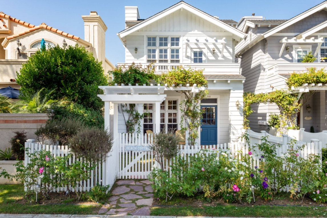 What Is Cottagecore And How Did It The Hottest Home Trend