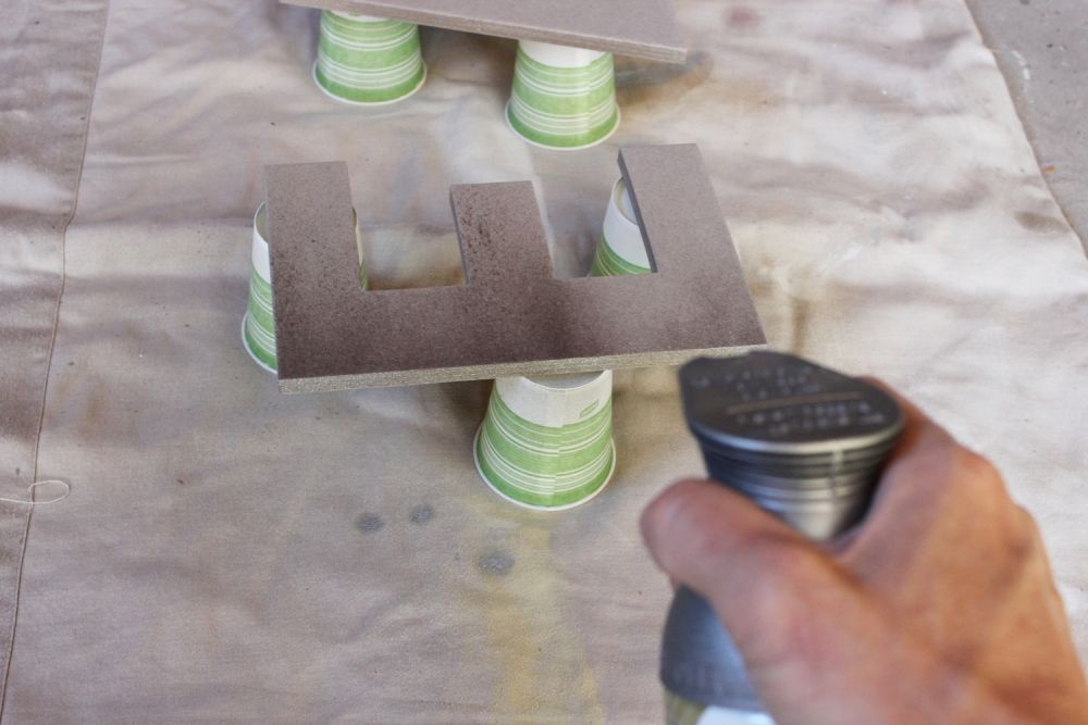 Choosing The Best Paint For Your DIY Wood Craft Project