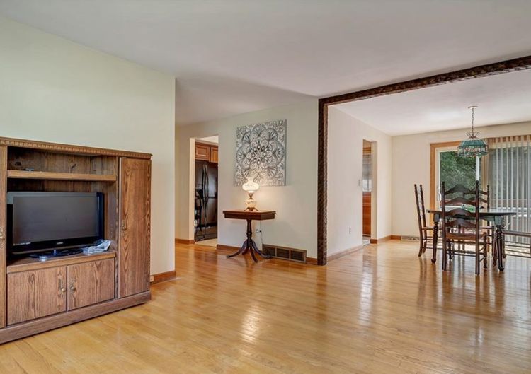 What is a Raised Ranch?