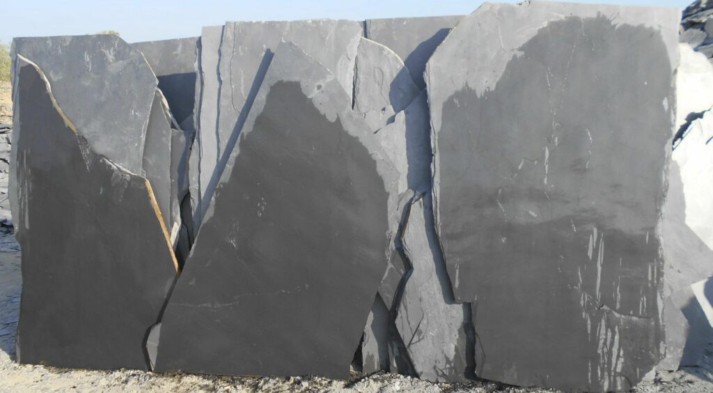 Slate Flooring for Creating Beautiful Indoor and Outdoor Spaces