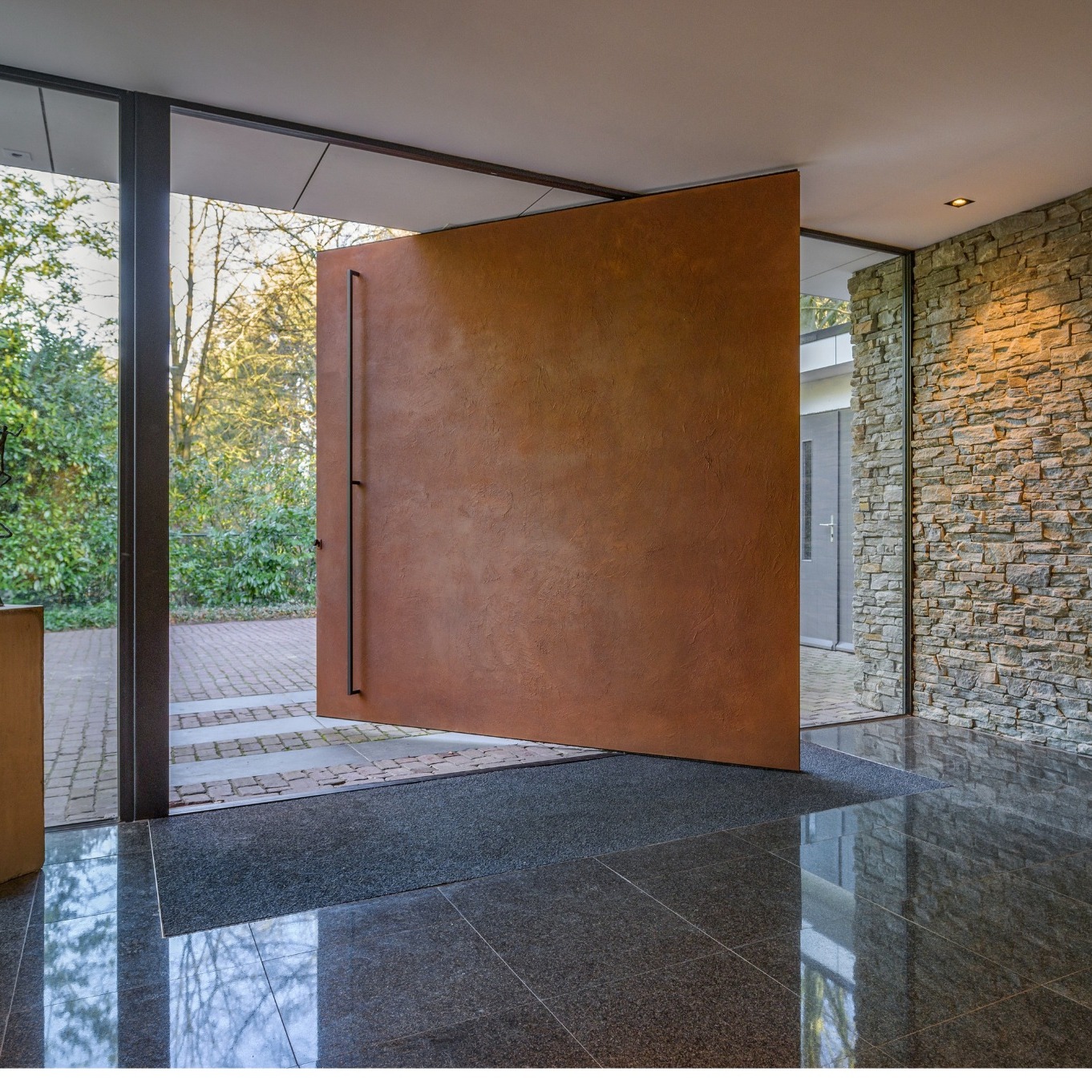 Pivot Doors for Creating a Dramatic Entrance