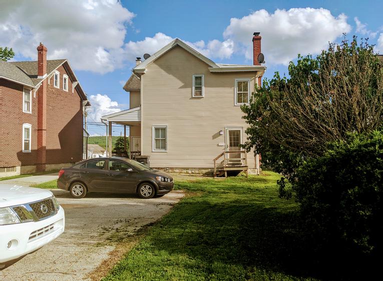 3217 ON MAIN STREET PA 3217 Main 19543